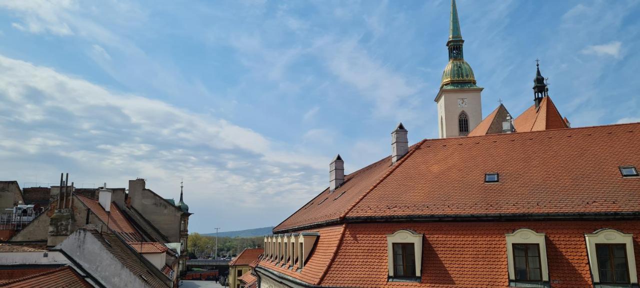 Extralarge Queen Room In The Heart Of Bratislava With Terrace Екстер'єр фото