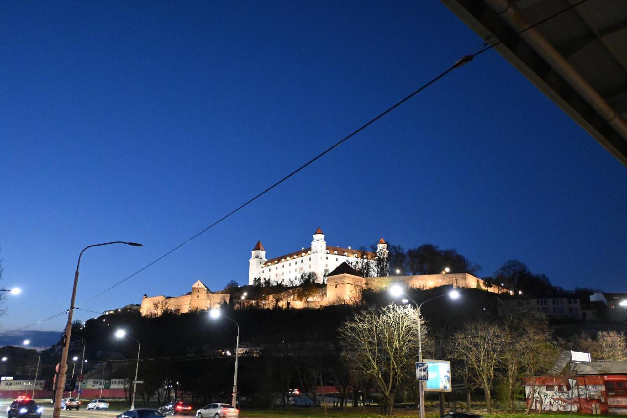 Extralarge Queen Room In The Heart Of Bratislava With Terrace Екстер'єр фото
